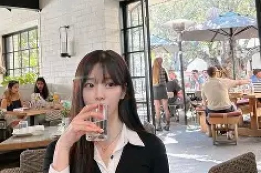 知名演员无戏可拍与妻子直播吵架闹离婚卖房也还不起房贷